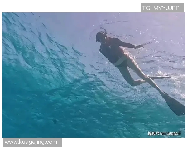 探索潜水泳装的设计演变与功能特点,打造舒适与时尚兼备的水中装备 探索潜水泳装的设计演变与功能特点,打造舒适与时尚兼备的水中装备